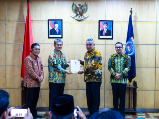 Serah Terima Jabatan Pjs. Wali Kota Tangerang Selatan: Tabrani Resmi Serahkan Kepemimpinan ke Benyamin-Pilar