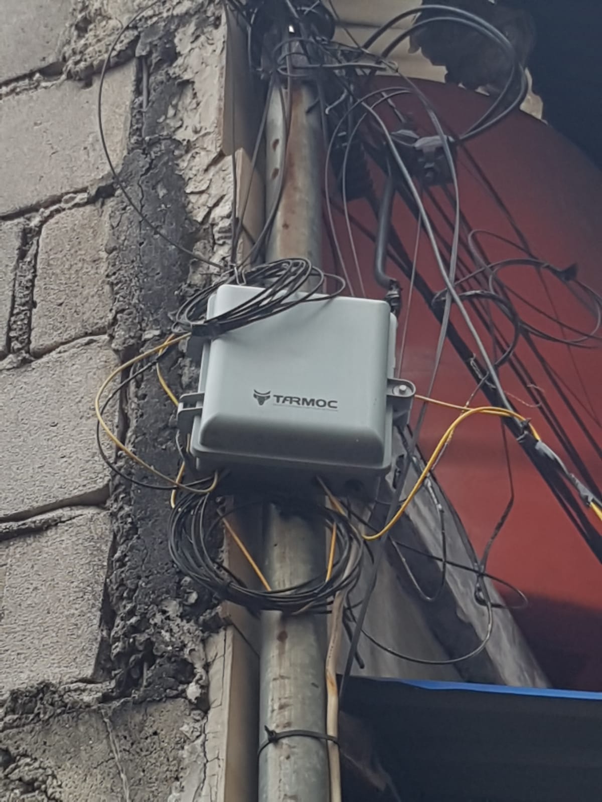 Warga Pertanyakan Legalitas Box WiFi di Batuceper, Pihak PT Sosial Net Sebut Sudah Koordinasi Warga Pertanyakan Legalitas Box WiFi di Batuceper, Pihak PT Sosial Net Sebut Sudah Koordinasi