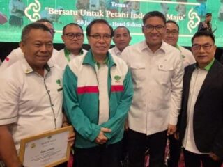 Penghargaan HKTI untuk Asep Jatnika: Dedikasi dan Kerja Keras di Sektor Pertanian 