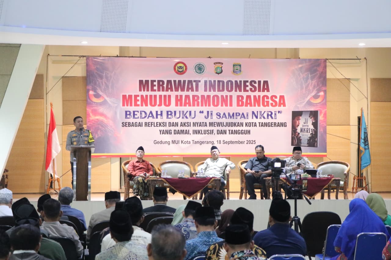 Bedah Buku “JI Sampai NKRI” Ungkap Fenomena Deradikalisasi Kolektif Bedah Buku “JI Sampai NKRI” Ungkap Fenomena Deradikalisasi Kolektif